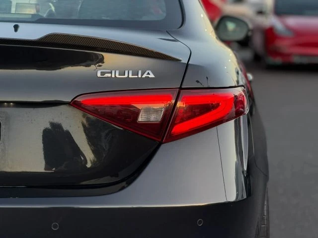 2017 Alfa Romeo Giulia Quadrifoglio - Image 15 of 31