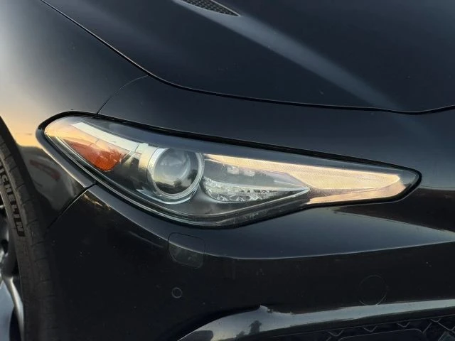 2017 Alfa Romeo Giulia Quadrifoglio - Image 8 of 31