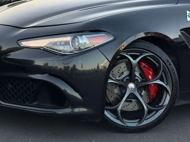2017 Alfa Romeo Giulia Quadrifoglio - Image 2 of 31
