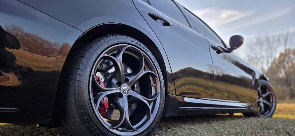 2017 Alfa Romeo Giulia Quadrifoglio - Image 6 of 17