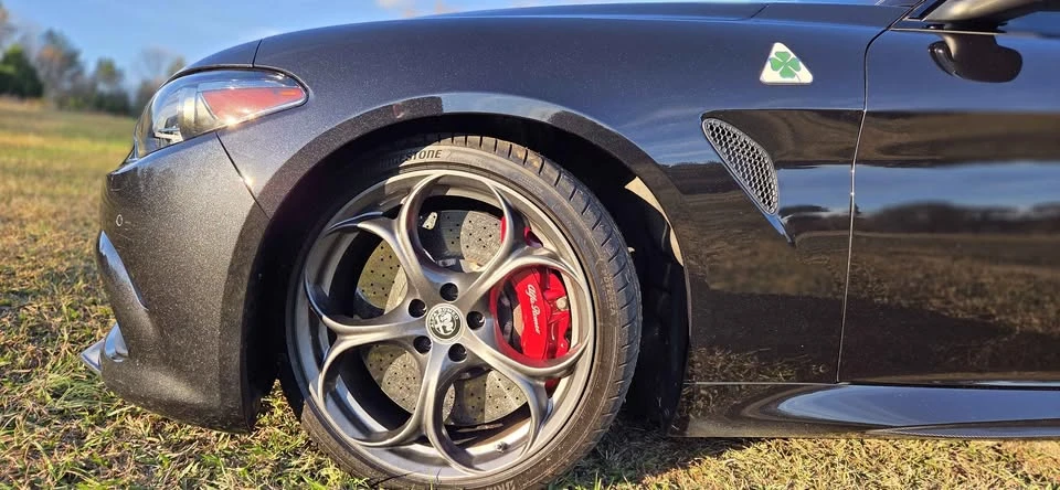 2017 Alfa Romeo Giulia Quadrifoglio - Image 7 of 17