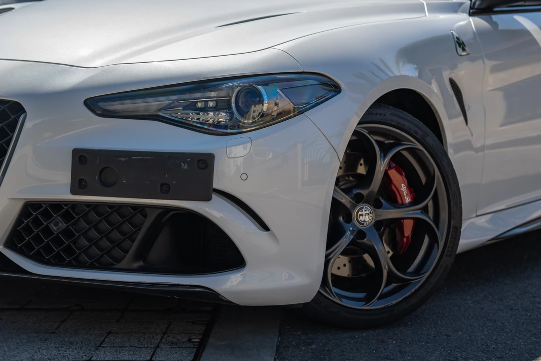 2017 Alfa Romeo Giulia Quadrifoglio - Image 11 of 31