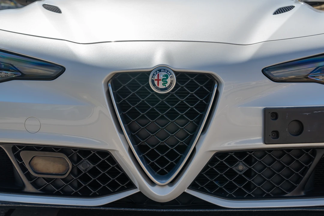 2017 Alfa Romeo Giulia Quadrifoglio - Image 8 of 31