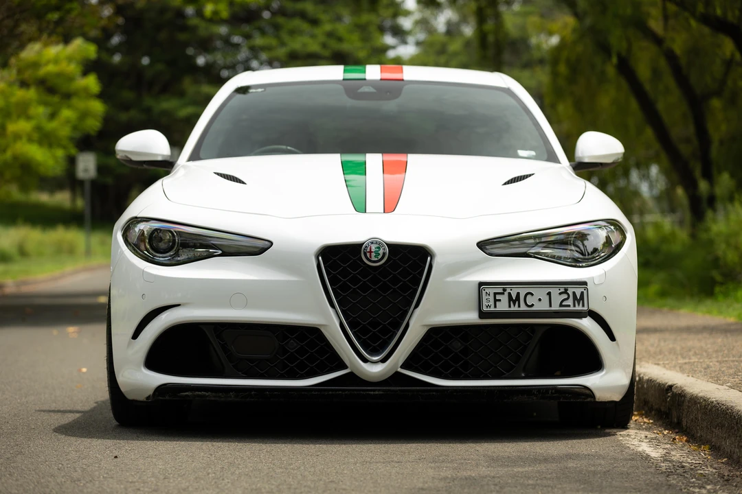 2017 Alfa Romeo Giulia Quadrifoglio - Image 2 of 31