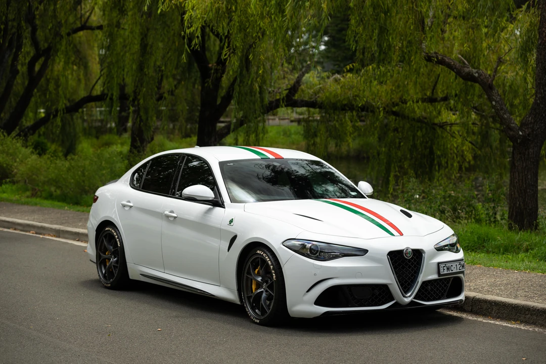 2017 Alfa Romeo Giulia Quadrifoglio - Image 11 of 31