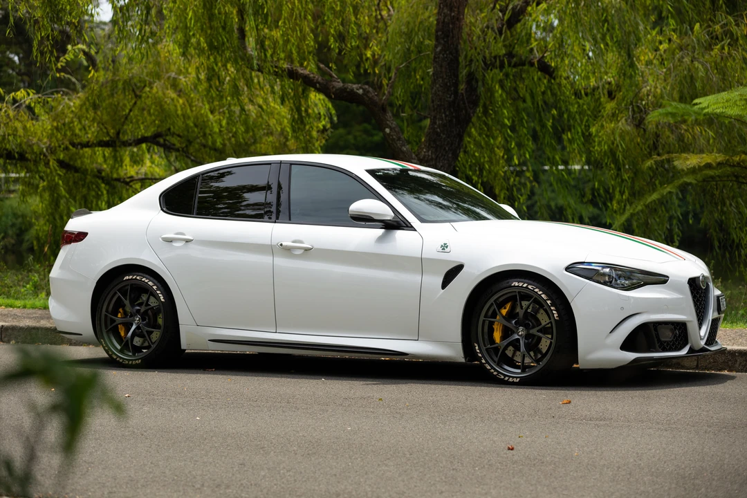 2017 Alfa Romeo Giulia Quadrifoglio - Image 14 of 31