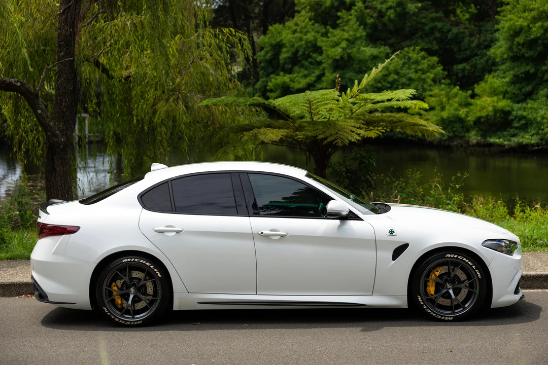 2017 Alfa Romeo Giulia Quadrifoglio - Image 4 of 31