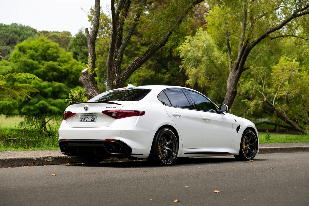 2017 Alfa Romeo Giulia Quadrifoglio - Image 15 of 31