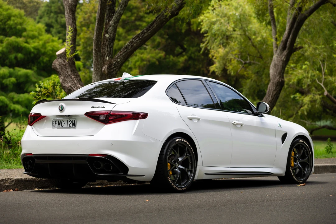 2017 Alfa Romeo Giulia Quadrifoglio - Image 5 of 31