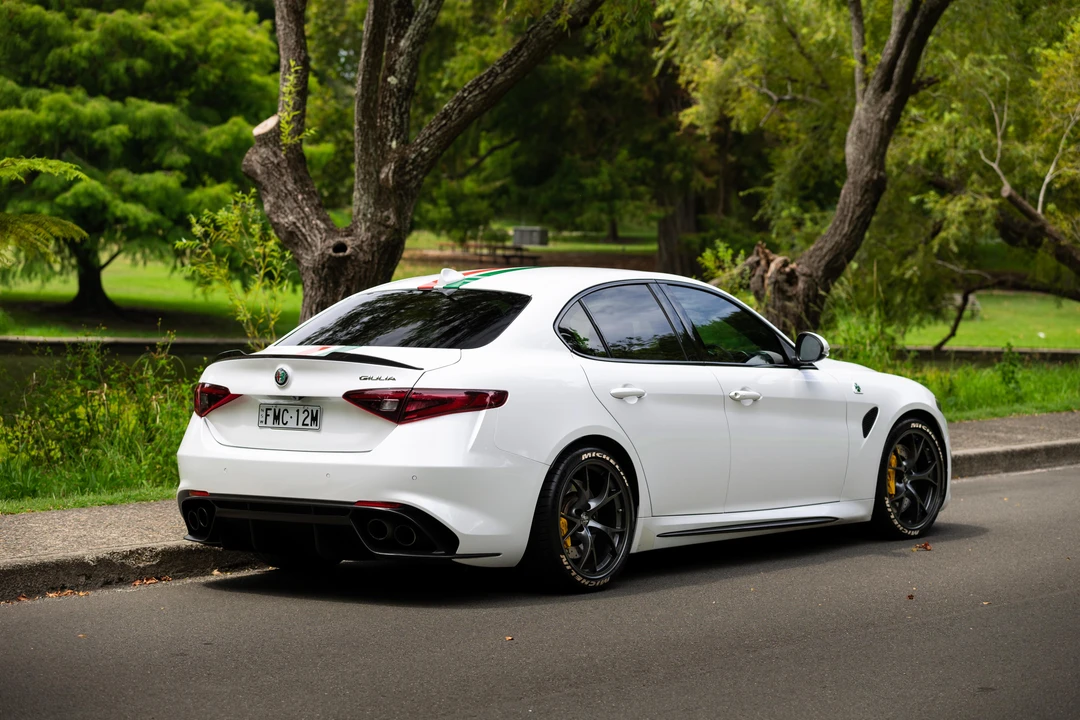 2017 Alfa Romeo Giulia Quadrifoglio - Image 16 of 31