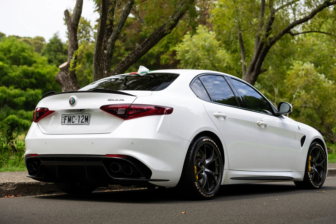 2017 Alfa Romeo Giulia Quadrifoglio - Image 17 of 31