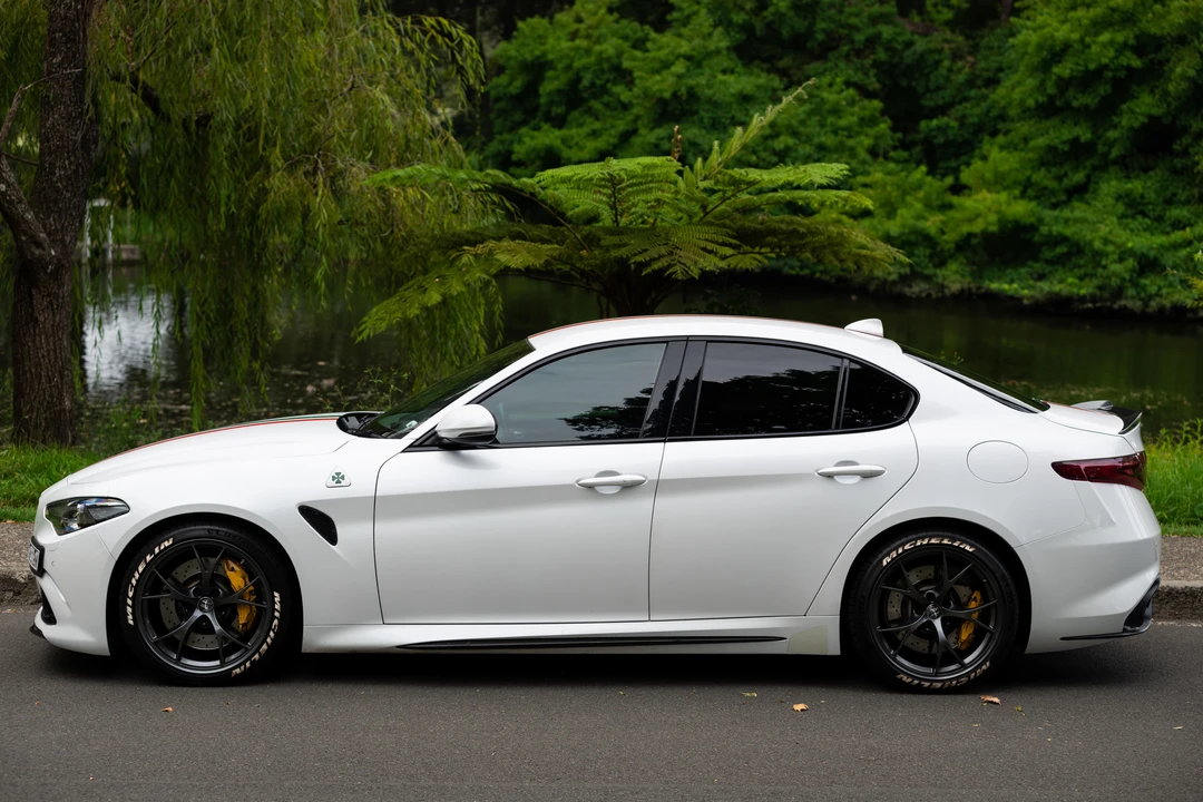 2017 Alfa Romeo Giulia Quadrifoglio - Image 25 of 31