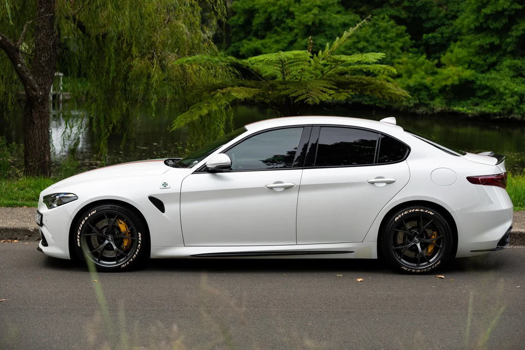 2017 Alfa Romeo Giulia Quadrifoglio - Image 8 of 31