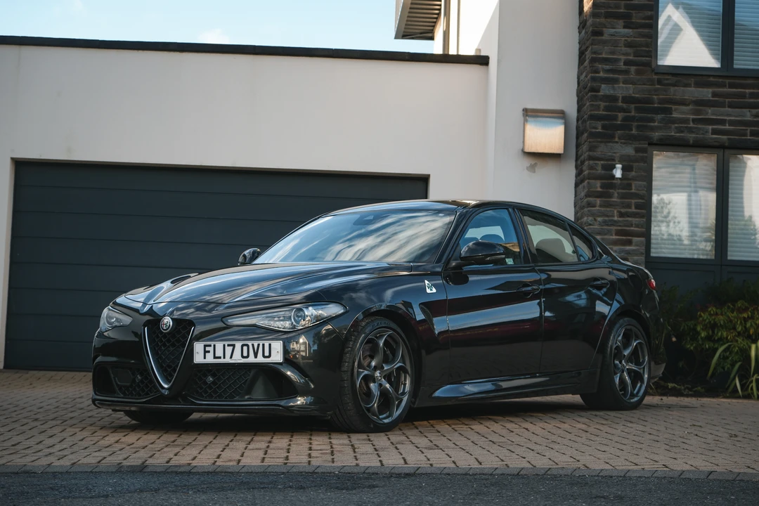 2017 Alfa Romeo Giulia Quadrifoglio - Image 6 of 31