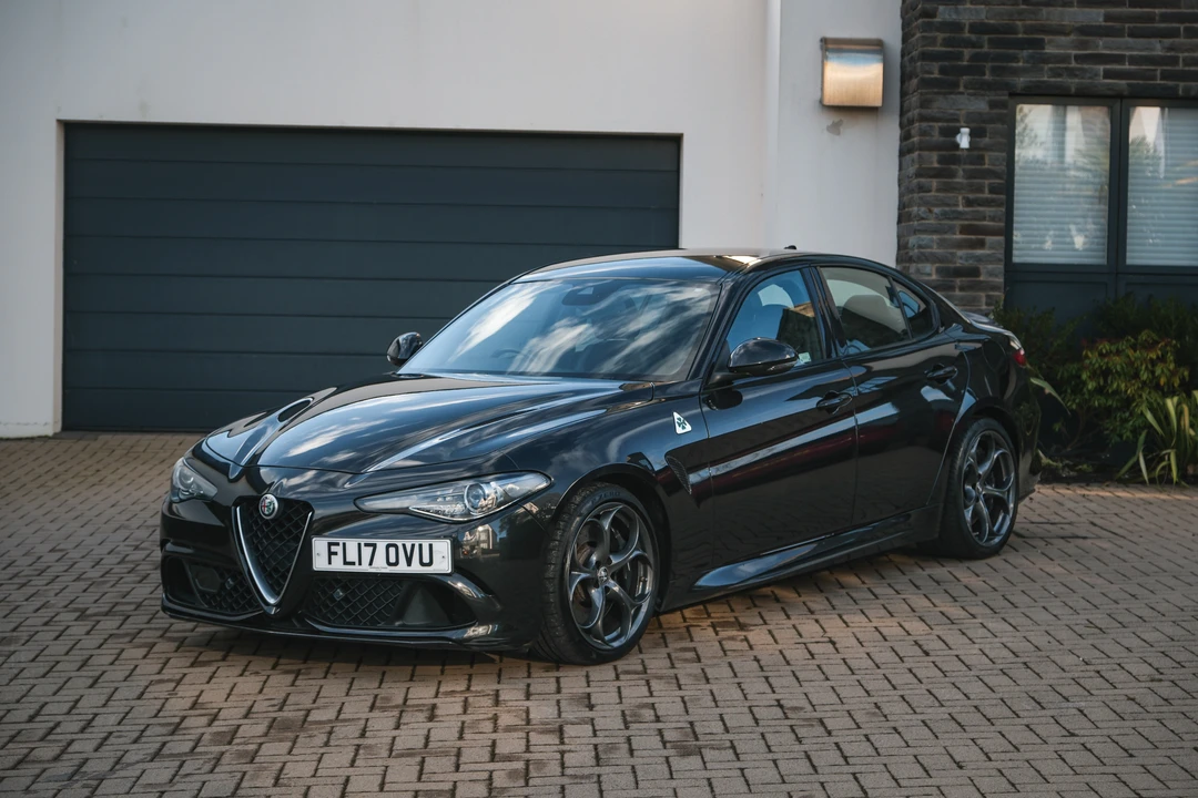2017 Alfa Romeo Giulia Quadrifoglio - Image 7 of 31