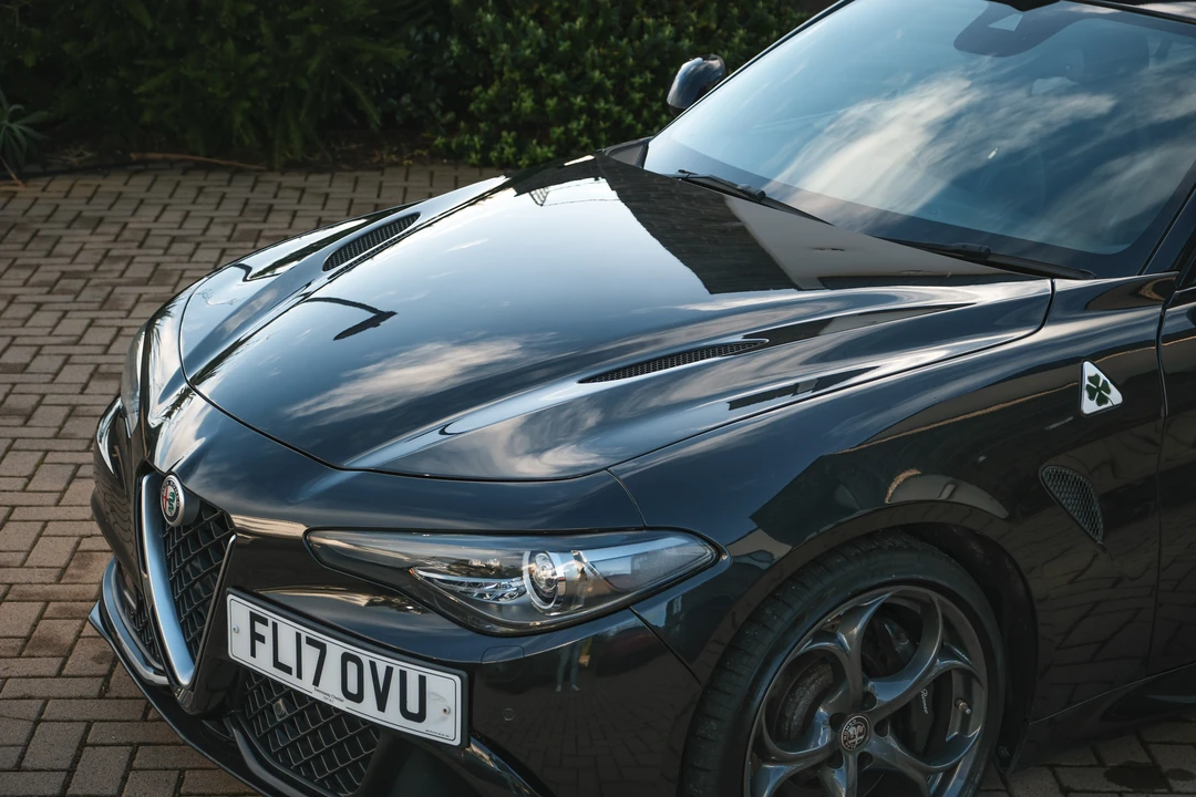 2017 Alfa Romeo Giulia Quadrifoglio - Image 27 of 31
