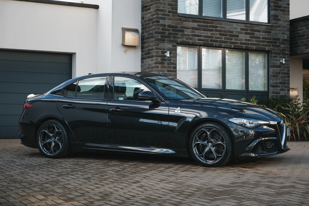 2017 Alfa Romeo Giulia Quadrifoglio - Image 12 of 31