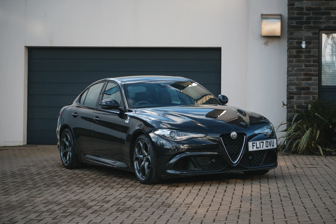 2017 Alfa Romeo Giulia Quadrifoglio - Image 8 of 31