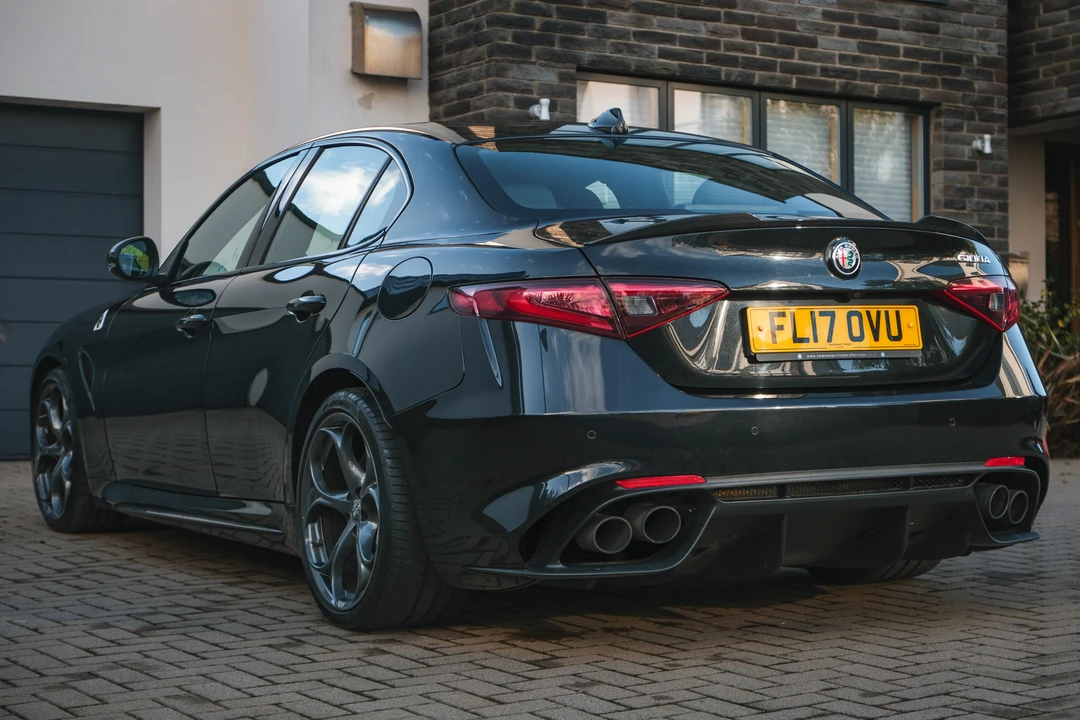 2017 Alfa Romeo Giulia Quadrifoglio - Image 5 of 31