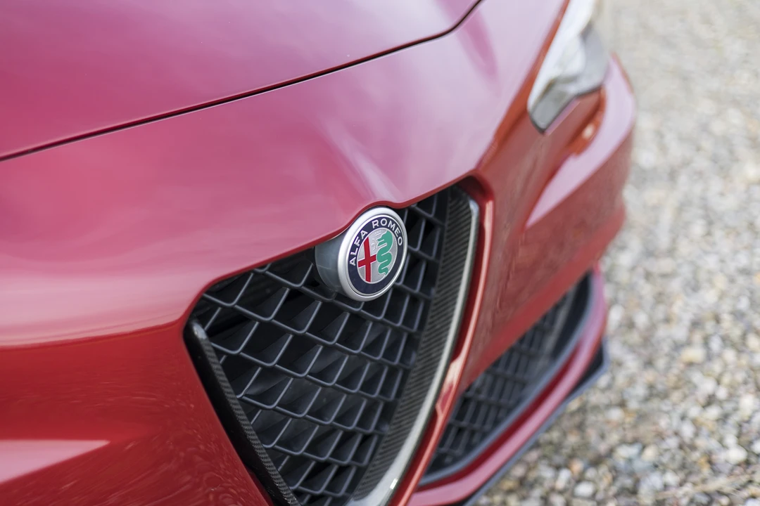 2017 Alfa Romeo Giulia Quadrifoglio - Image 24 of 31