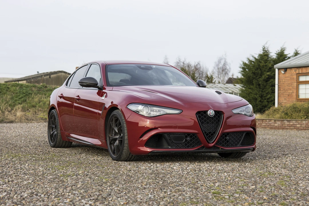 2017 Alfa Romeo Giulia Quadrifoglio - Image 2 of 31