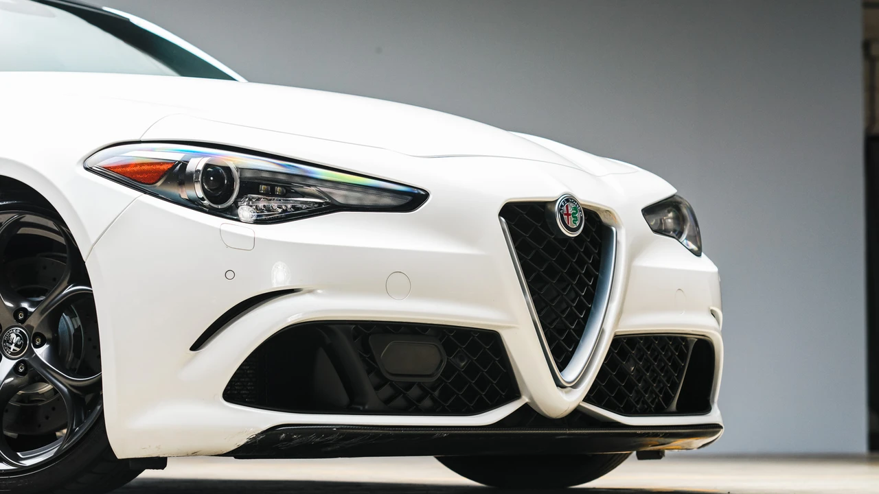 2017 Alfa Romeo Giulia Quadrifoglio - Image 31 of 31