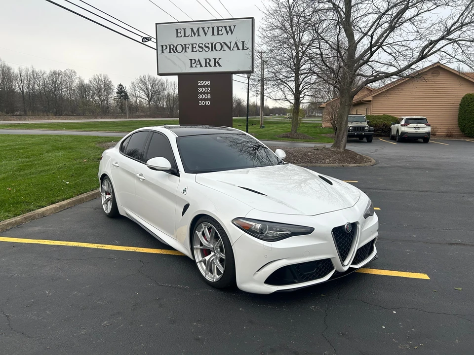 2017 Alfa Romeo Giulia Quadrifoglio - Image 21 of 31