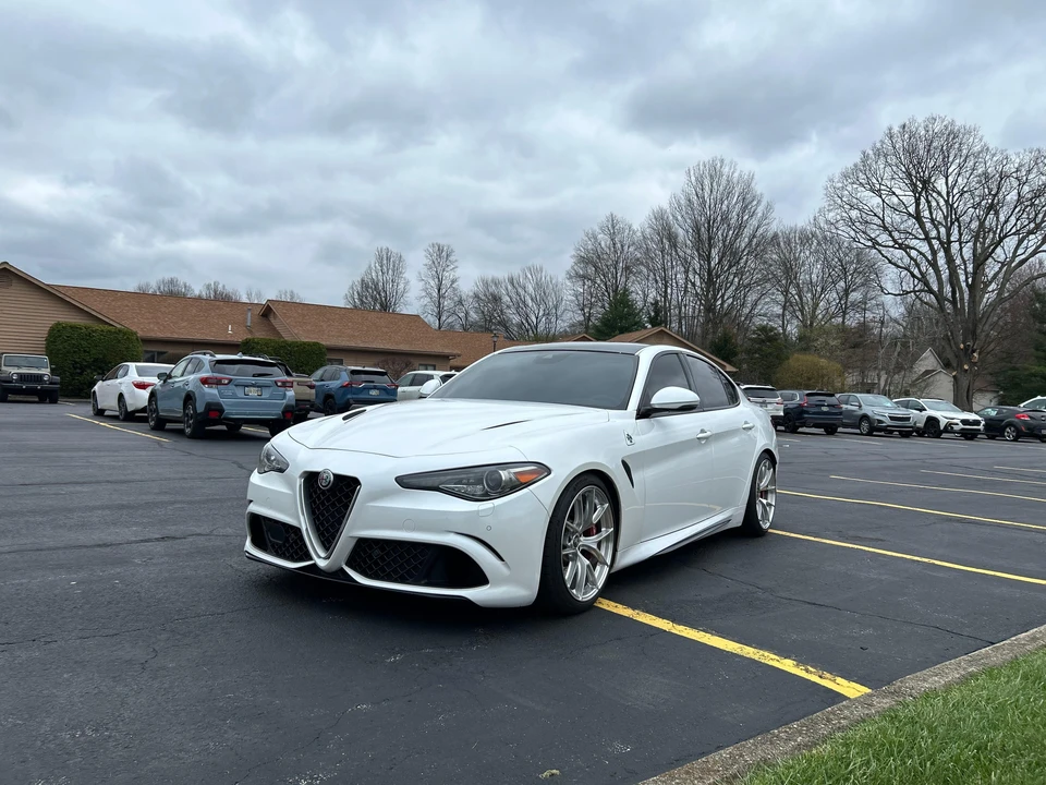 2017 Alfa Romeo Giulia Quadrifoglio - Image 7 of 31