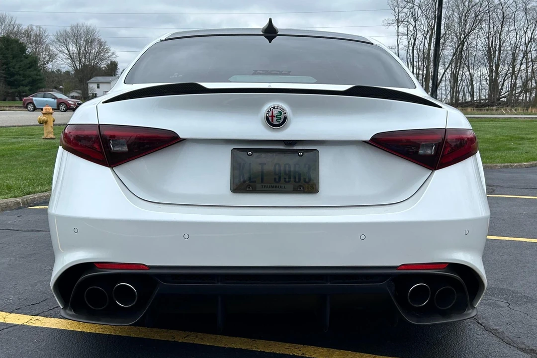 2017 Alfa Romeo Giulia Quadrifoglio - Image 5 of 31