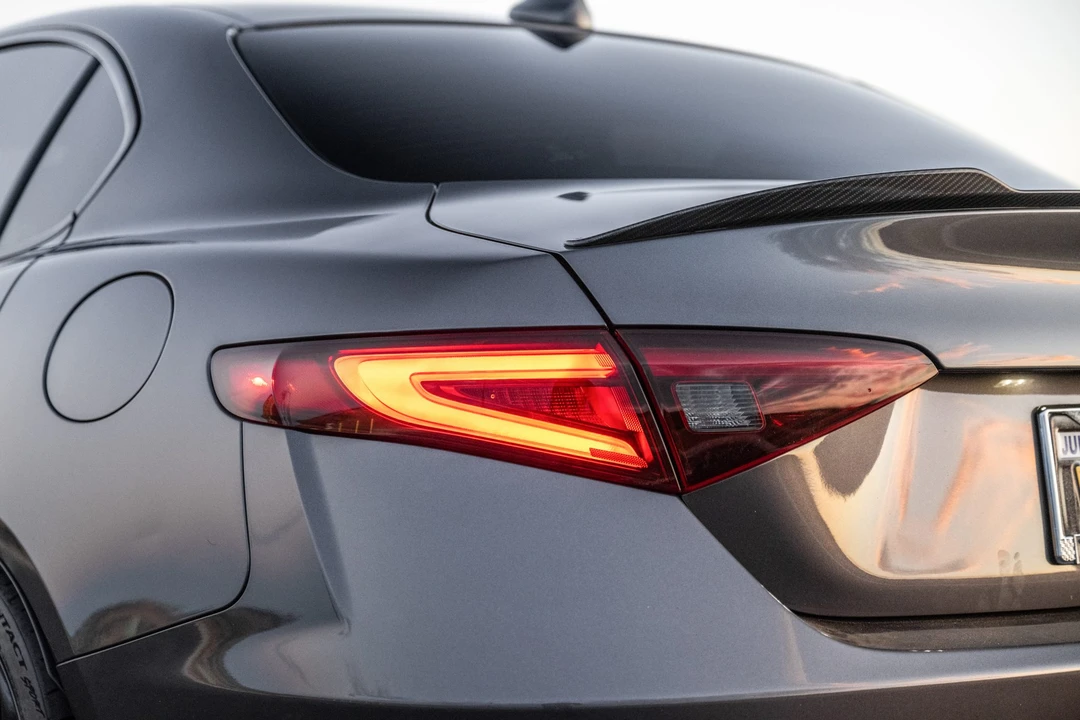 2017 Alfa Romeo Giulia Quadrifoglio - Image 16 of 31