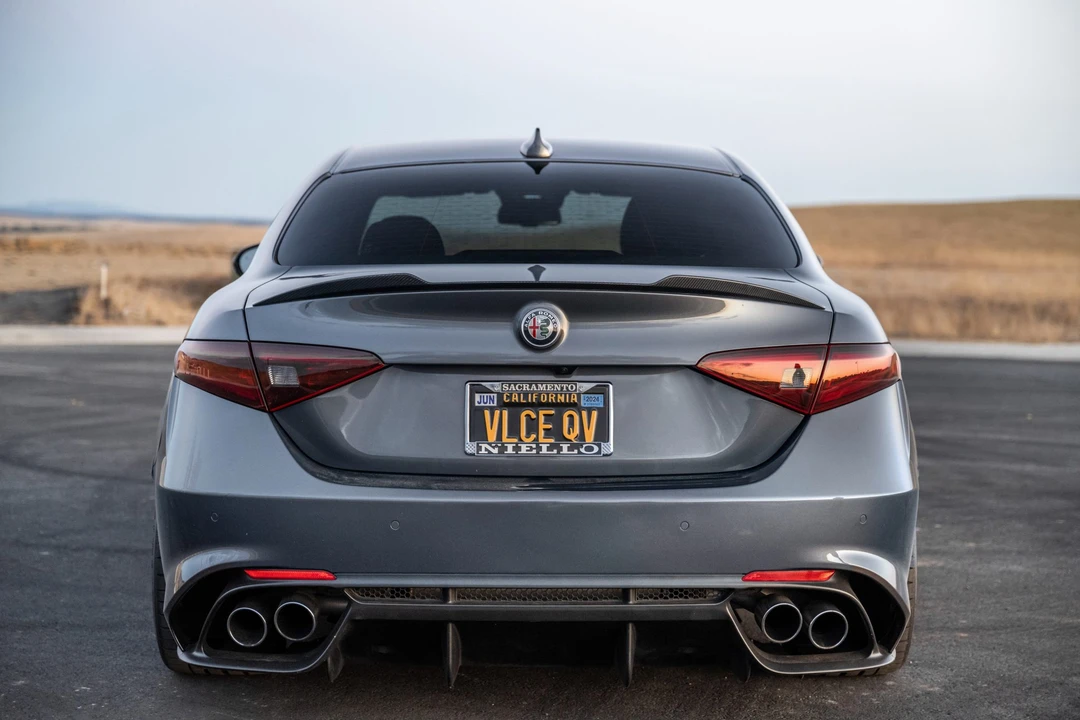 2017 Alfa Romeo Giulia Quadrifoglio - Image 10 of 31