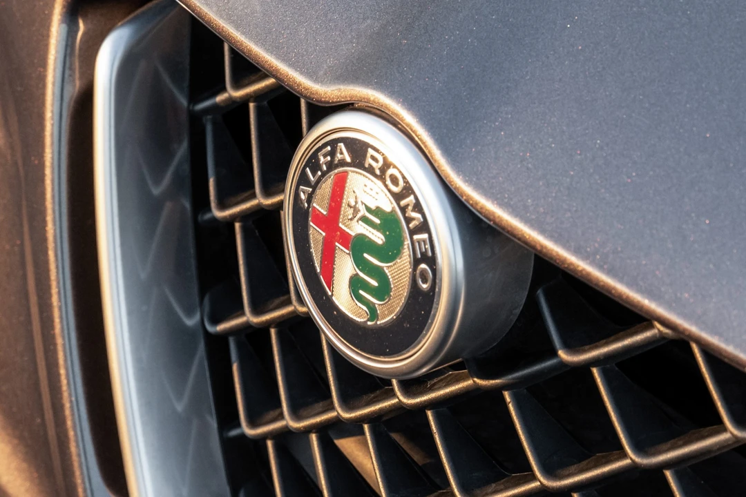 2017 Alfa Romeo Giulia Quadrifoglio - Image 23 of 31