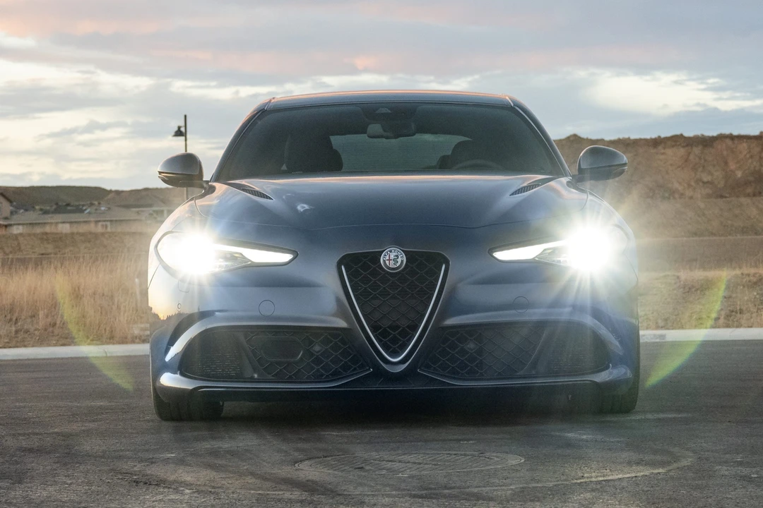 2017 Alfa Romeo Giulia Quadrifoglio - Image 5 of 31