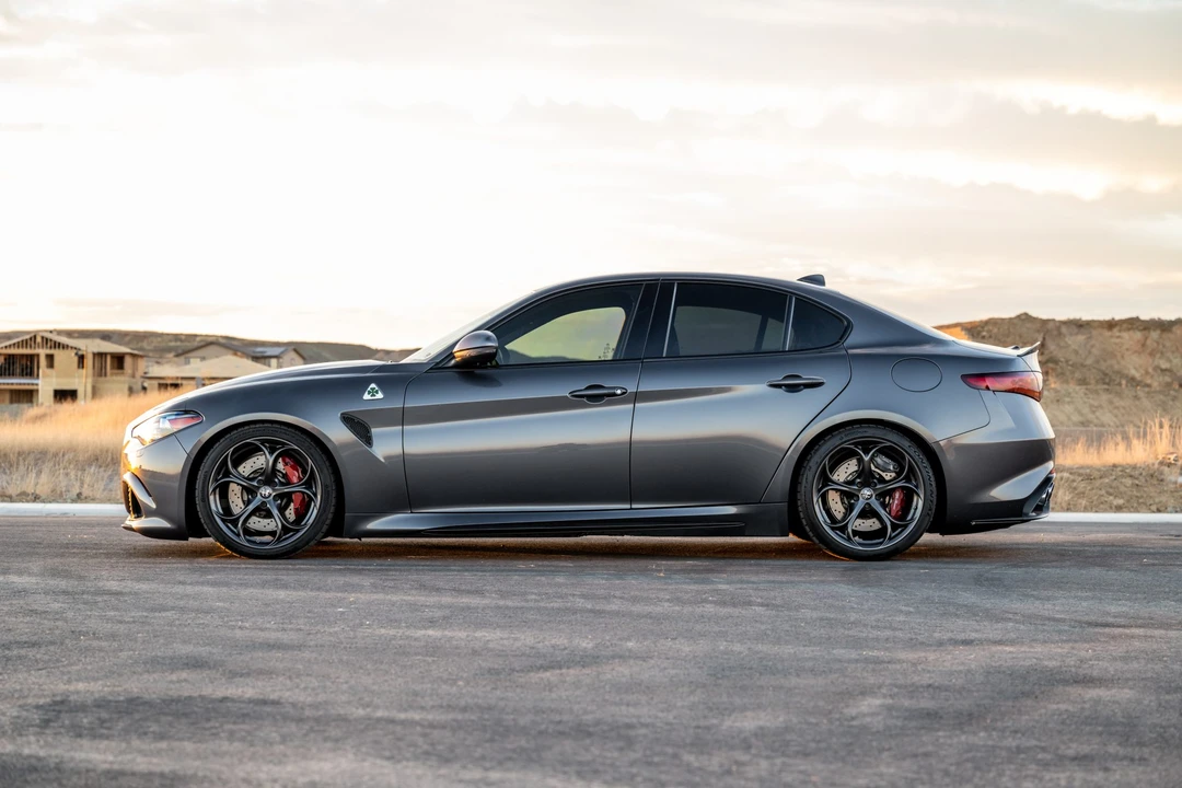 2017 Alfa Romeo Giulia Quadrifoglio - Image 8 of 31