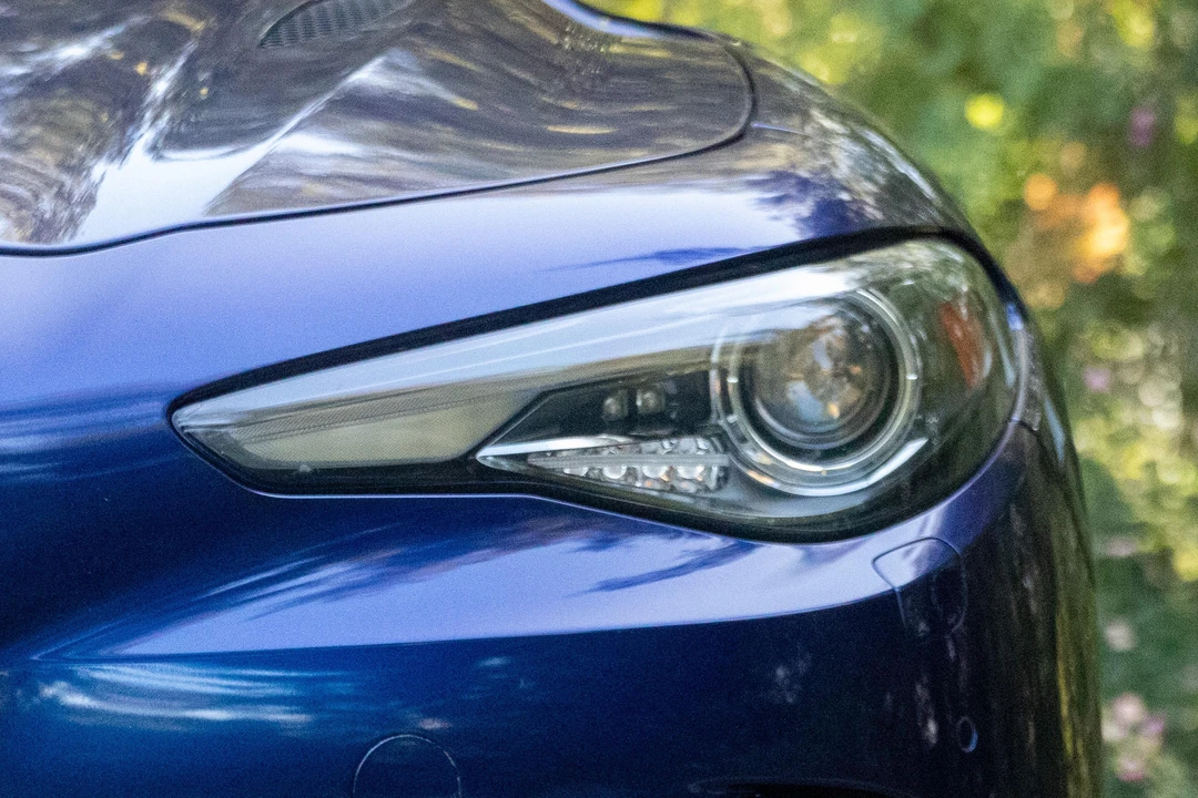 2017 Alfa Romeo Giulia Quadrifoglio - Image 11 of 30