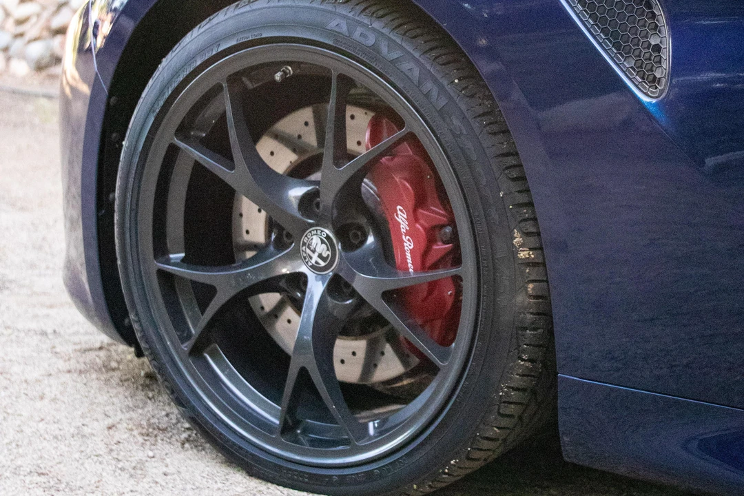 2017 Alfa Romeo Giulia Quadrifoglio - Image 23 of 30