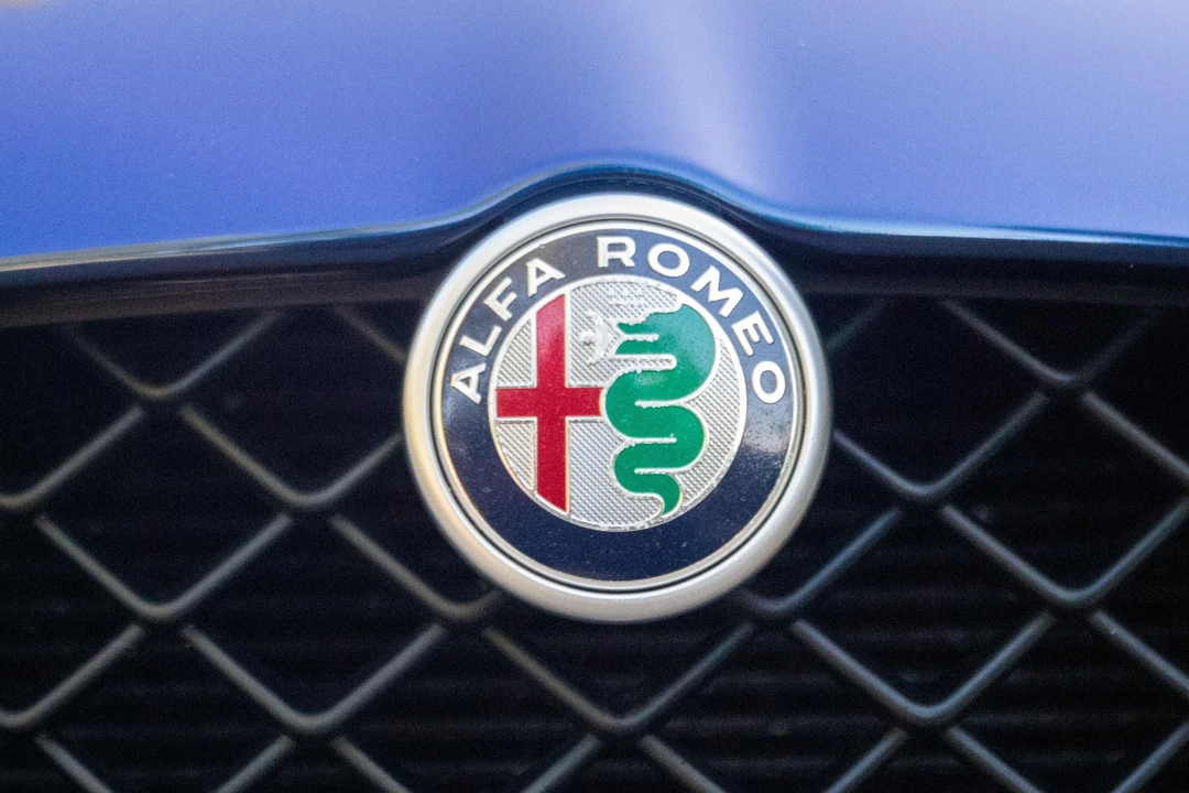2017 Alfa Romeo Giulia Quadrifoglio - Image 10 of 30