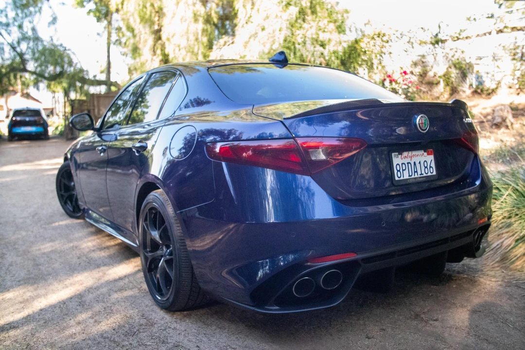 2017 Alfa Romeo Giulia Quadrifoglio - Image 7 of 30
