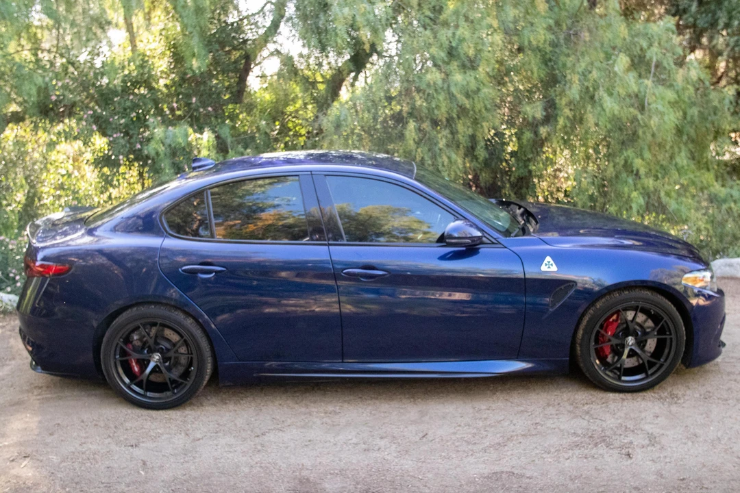 2017 Alfa Romeo Giulia Quadrifoglio - Image 3 of 30