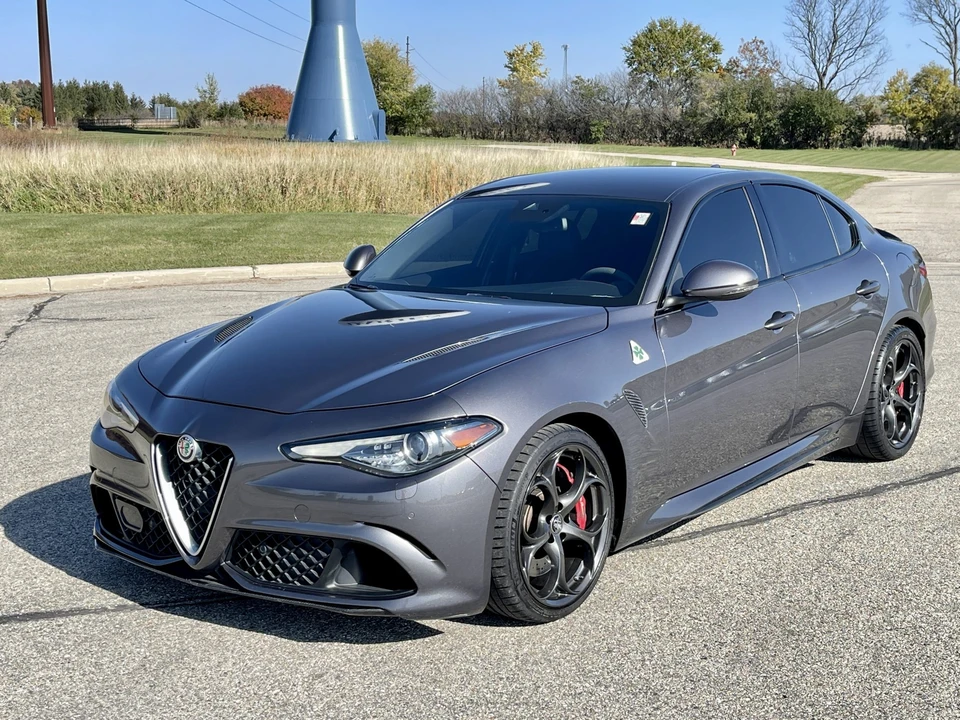 2017 Alfa Romeo Giulia Quadrifoglio - Image 11 of 31