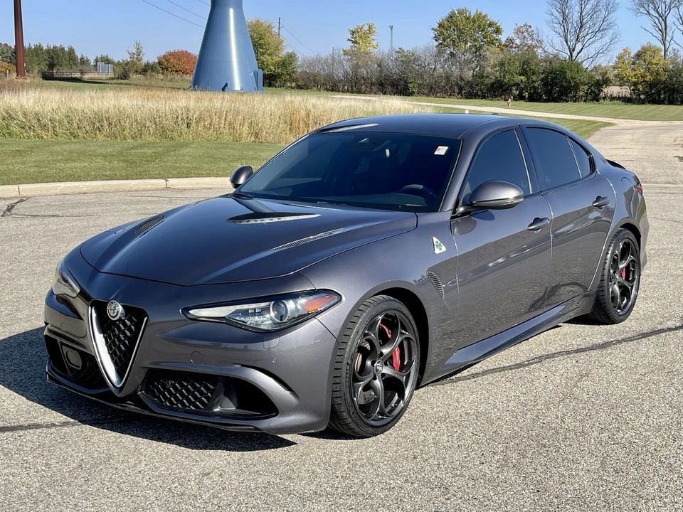 2017 Alfa Romeo Giulia Quadrifoglio - Image 9 of 31