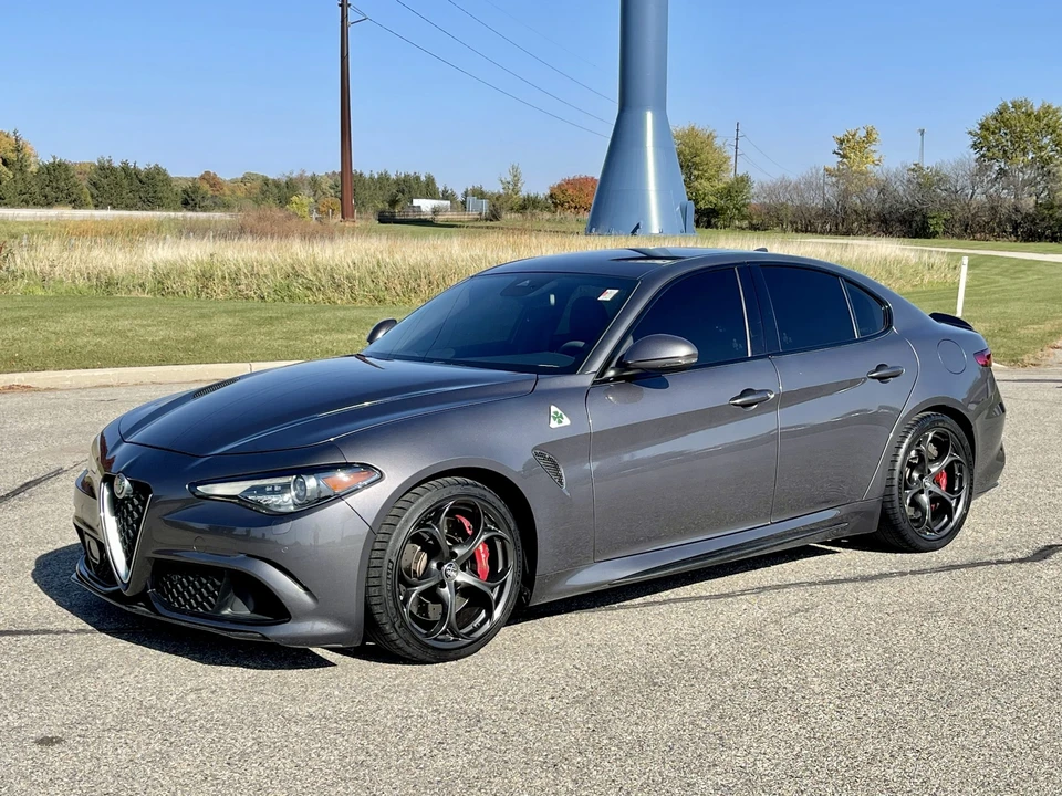 2017 Alfa Romeo Giulia Quadrifoglio - Image 3 of 31