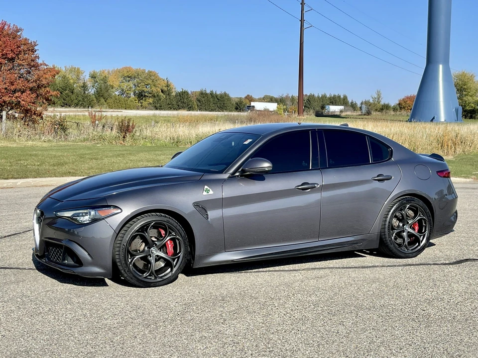 2017 Alfa Romeo Giulia Quadrifoglio - Image 2 of 31