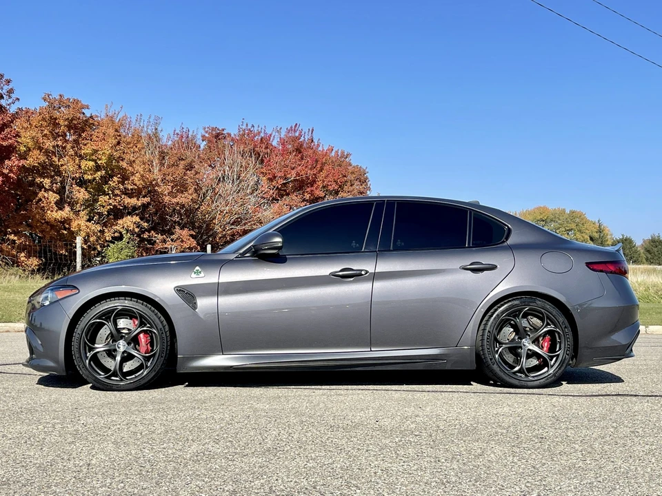 2017 Alfa Romeo Giulia Quadrifoglio - Image 23 of 31