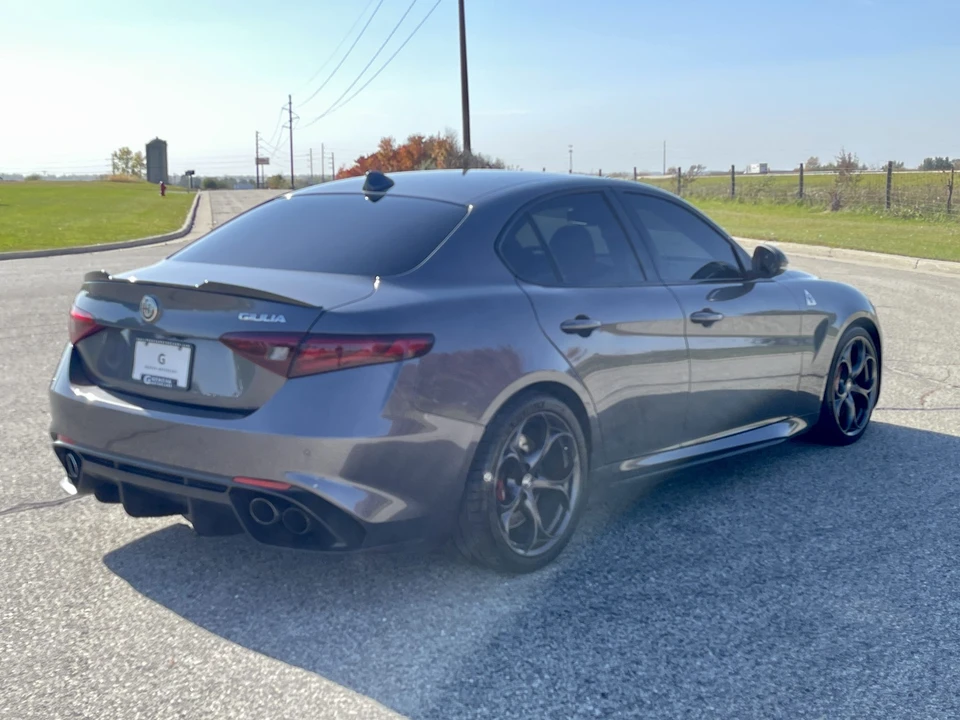 2017 Alfa Romeo Giulia Quadrifoglio - Image 16 of 31
