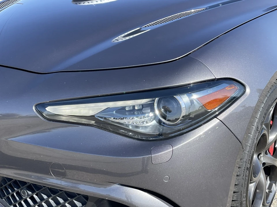 2017 Alfa Romeo Giulia Quadrifoglio - Image 29 of 31