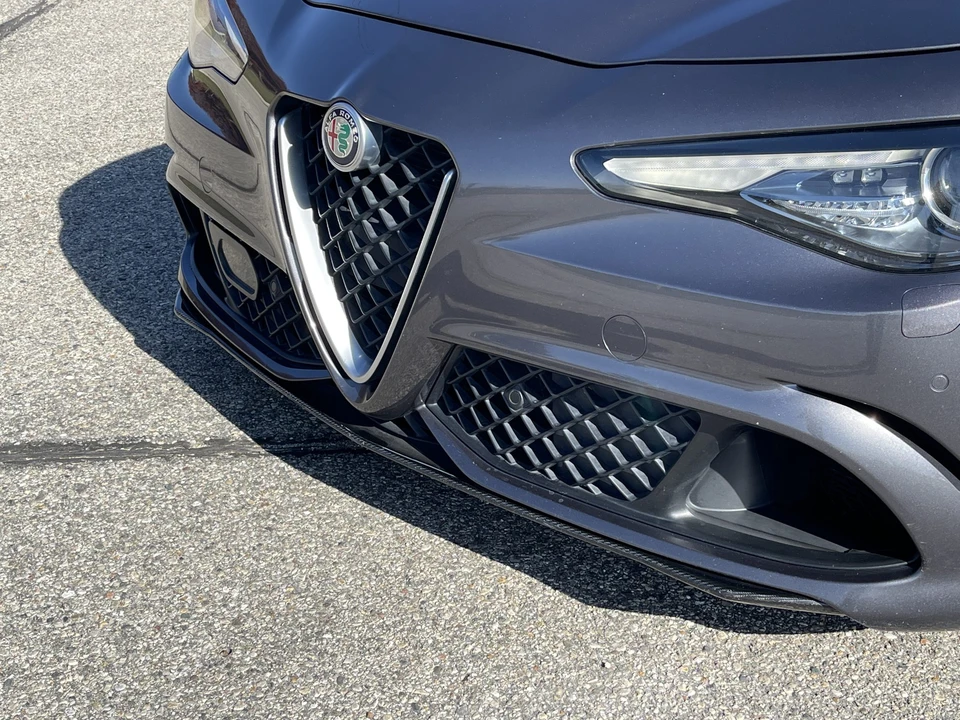2017 Alfa Romeo Giulia Quadrifoglio - Image 27 of 31