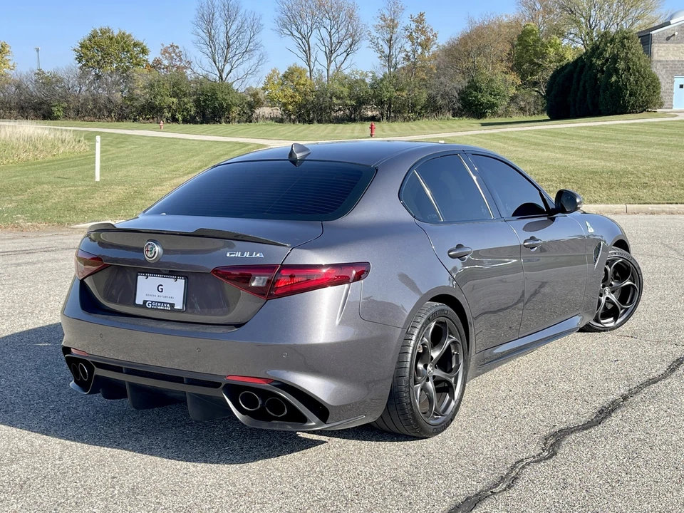 2017 Alfa Romeo Giulia Quadrifoglio - Image 18 of 31