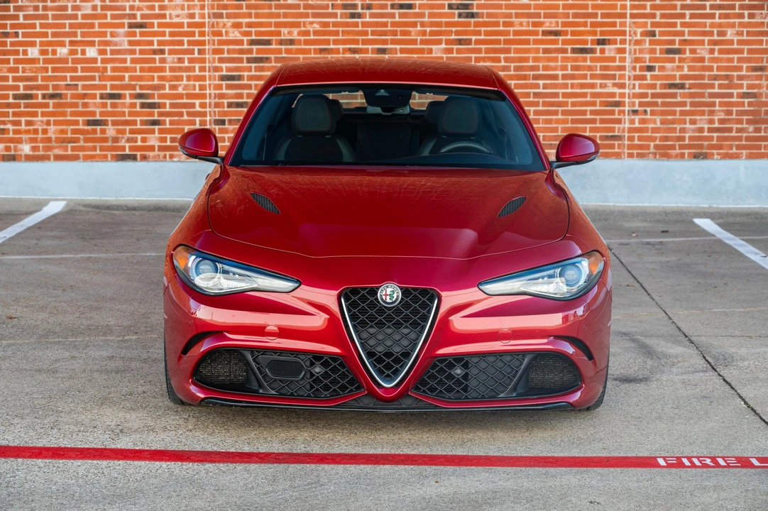 2017 Alfa Romeo Giulia Quadrifoglio - Image 3 of 31