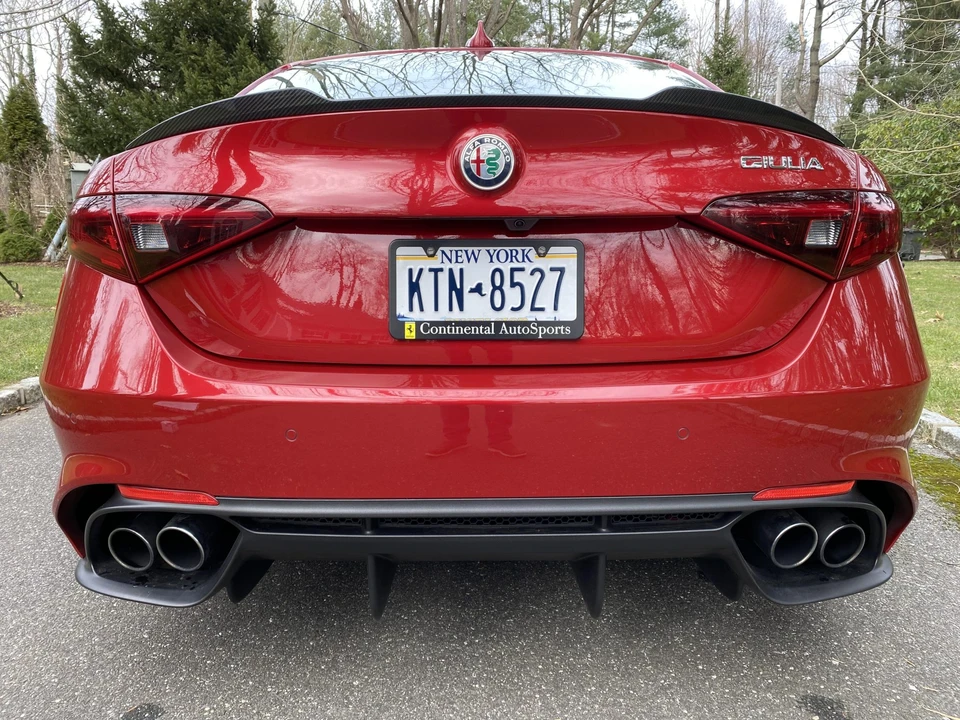 2017 Alfa Romeo Giulia Quadrifoglio - Image 7 of 31